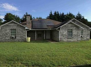 275 Maple Dr, Pottsboro, TX 75076