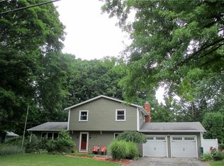 1102 Shoemaker Rd, Webster, NY 14580