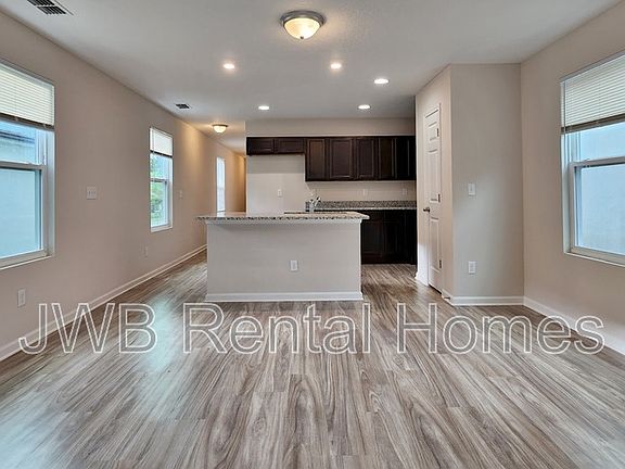 4th image of 8129 Free Ave