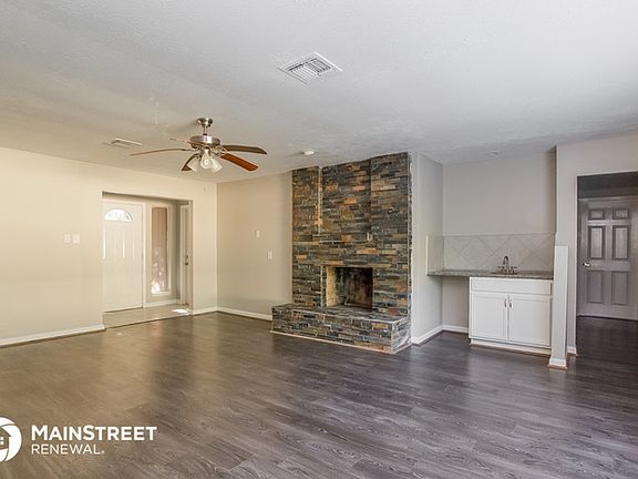 4th image of 5018 Pine Cliff Dr
