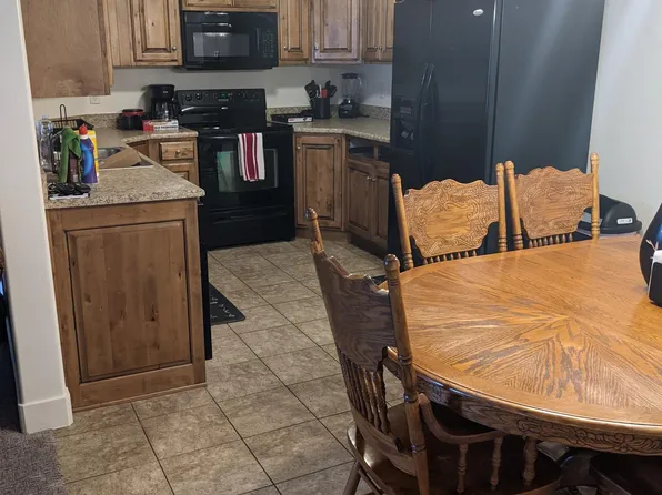 1045 S 1700 W APT 221, Payson, UT 84651