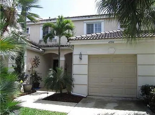 4584 Palmbrooke Cir — Photo 2