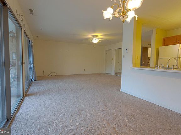 5th image of 46 Muirfield Dr