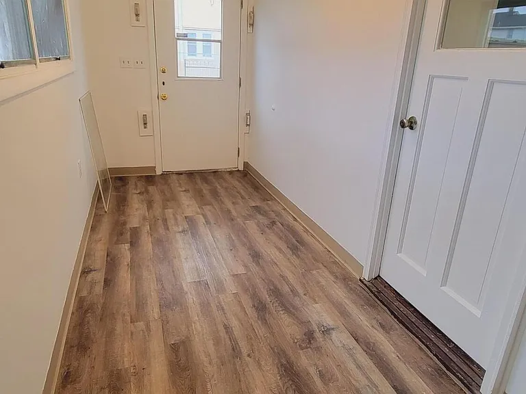 114 Dickson St — Photo 30