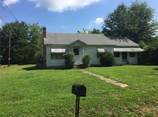 400 Covington St, Loganville, GA 30052