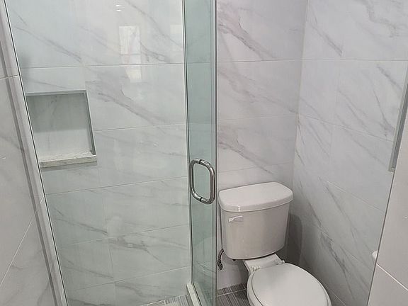 5th image of 111 Eldridge St #11