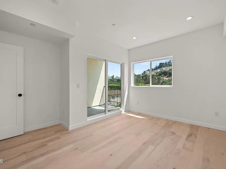 3564 N Eagle Rock Blvd #1 — Photo 21