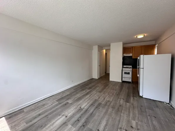 10915 37th Ave #12A, Corona, NY 11368