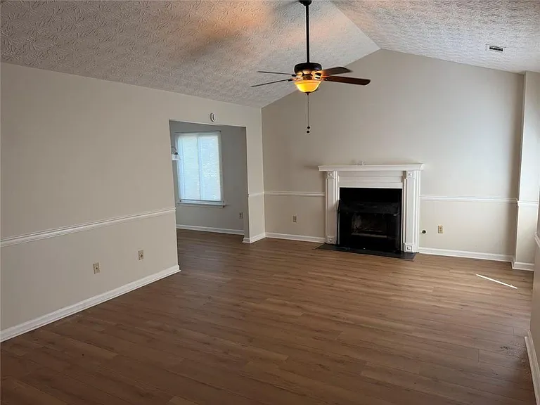 1819 Crescent Hill Dr NW — Photo 10