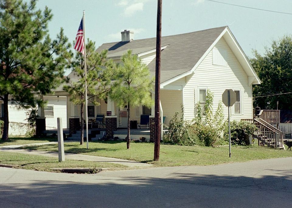 Corner lot
