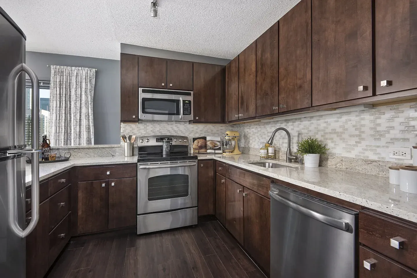 2 bed, $4,153 — Photo 1