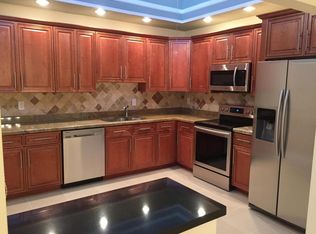 2977 NW 10th St APT B, Delray Beach, FL 33445