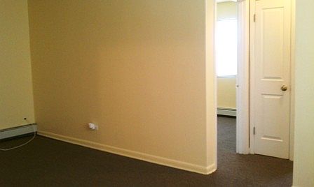 4th image of 1715 W Estes Ave APT 1N