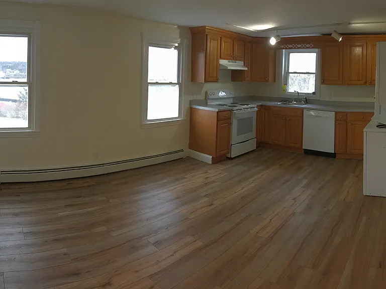 19 Pearl St #3A — Photo 3