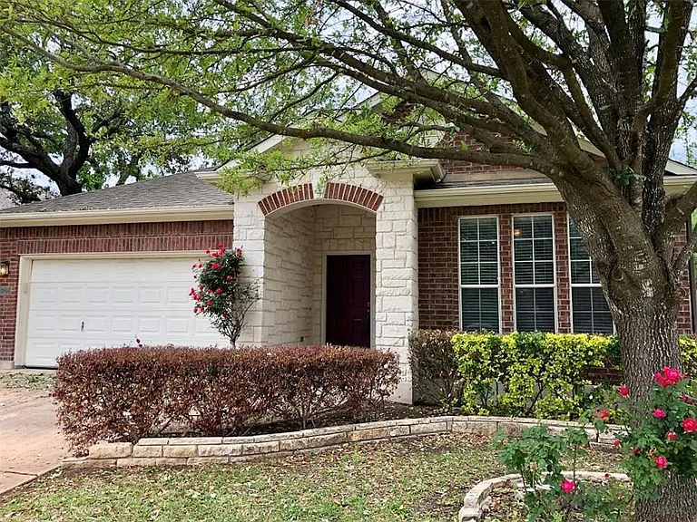 3748 Pine Needle Cir — Photo 32