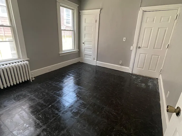 187 Buckingham St #1W — Photo 9