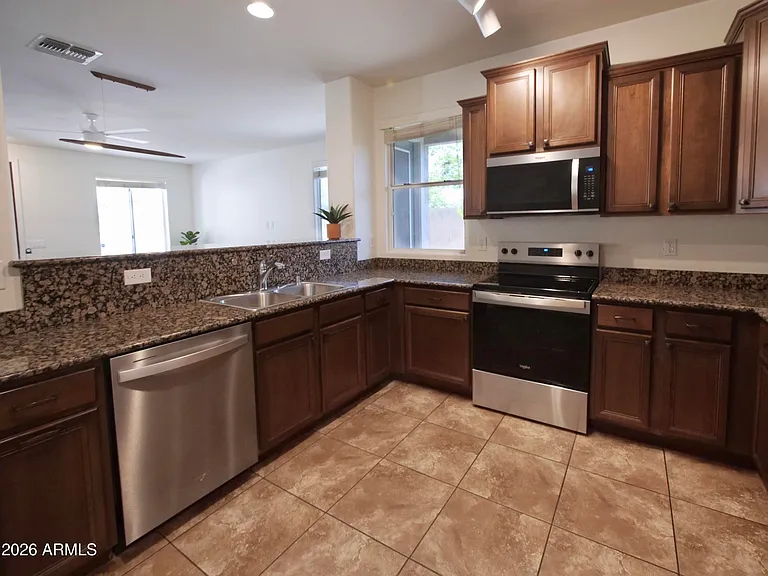 2188 S Heron Ln — Photo 7