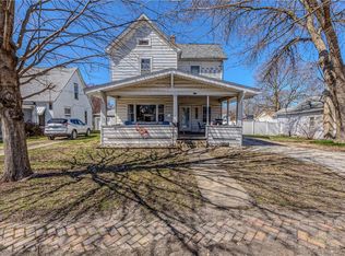 109 S Saint John St, Assumption, IL 62510