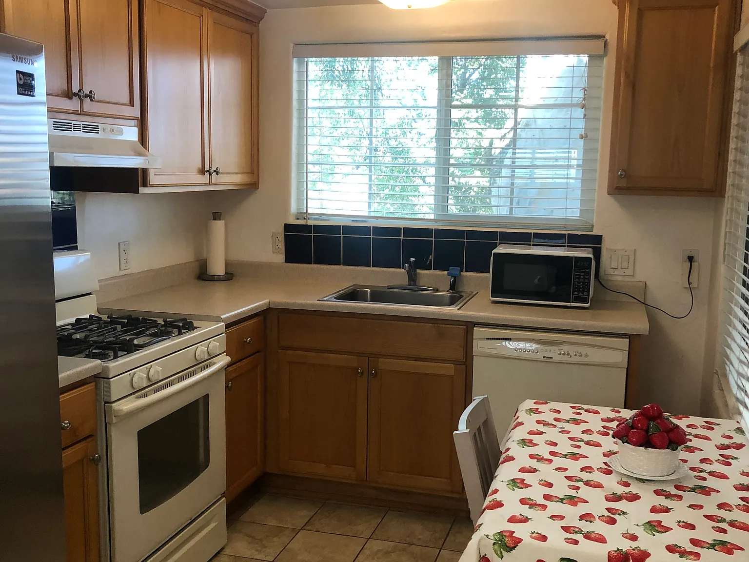 9890 Shadow Rd — Photo 3
