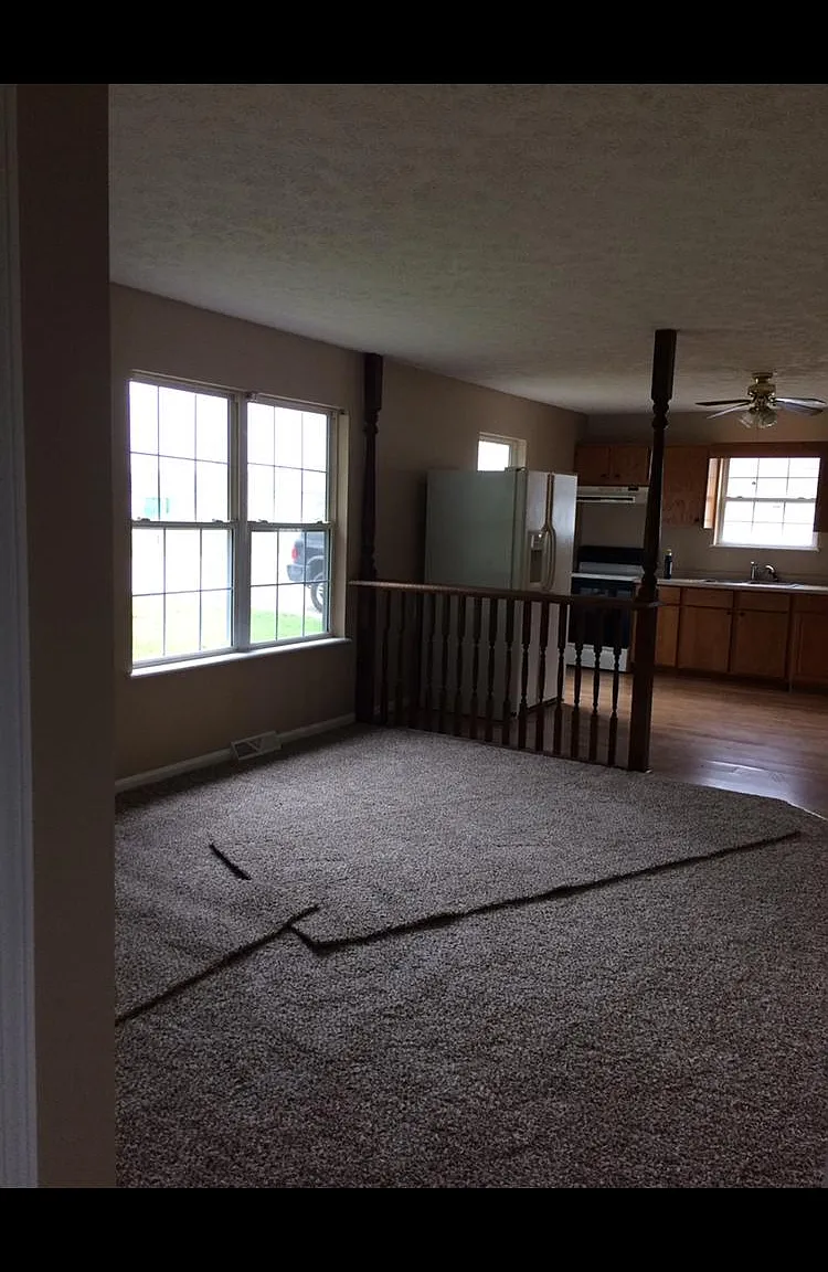 3 bed, 1500 sqft, $1,200 — Photo 2