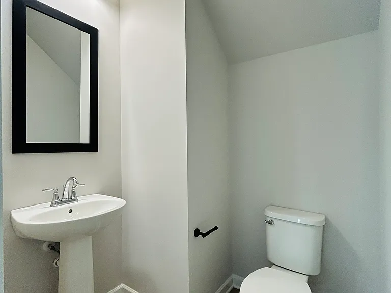 143 Chapel Hill Pkwy — Photo 16