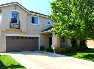 2220 Cermak Way, Elk Grove, CA 95758