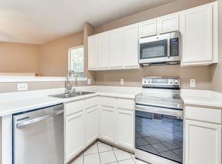 822 Hontley Dr, Arlington, TX 76001
