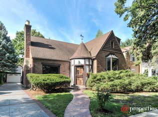6644 N Sioux Ave, Chicago, IL 60646