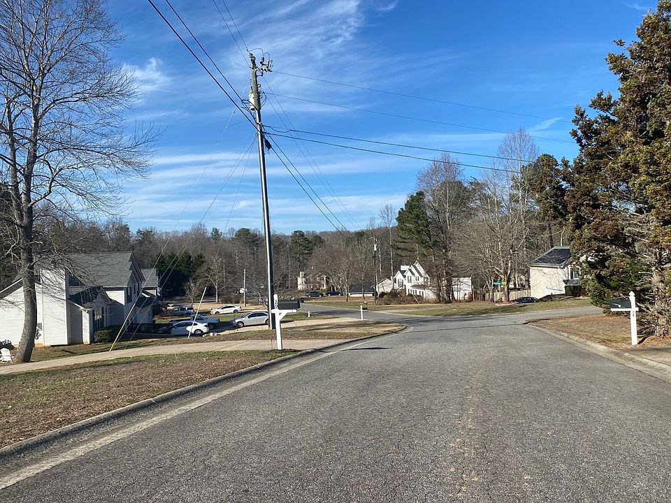 2nd image of 145 Depot Dr
