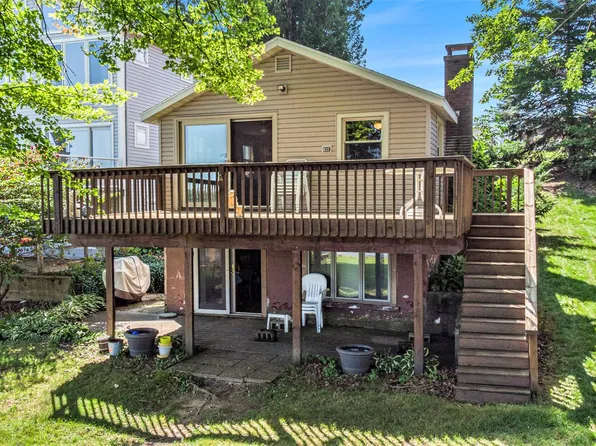 31050 Currans Beach Rd, Dowagiac, MI 49047