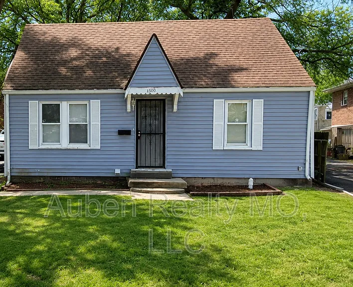 1008 S Park Ave — Photo 1