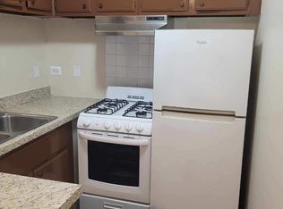 7465 S Shore Dr #412, Chicago, IL 60615