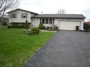 9212 Old Stage Rd, Waynesville, OH 45068