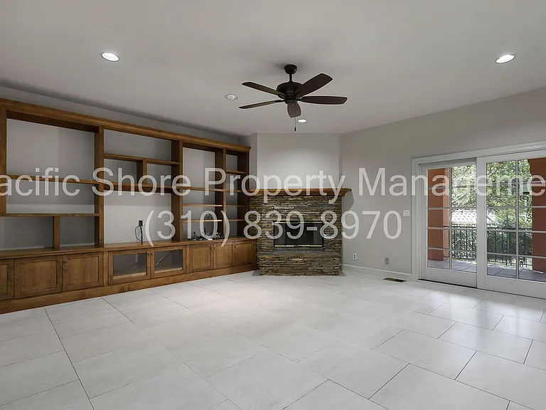 1229 Geneva St — Photo 10