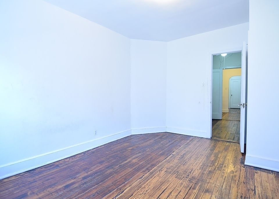1st image of 407 E 77th St APT 3E