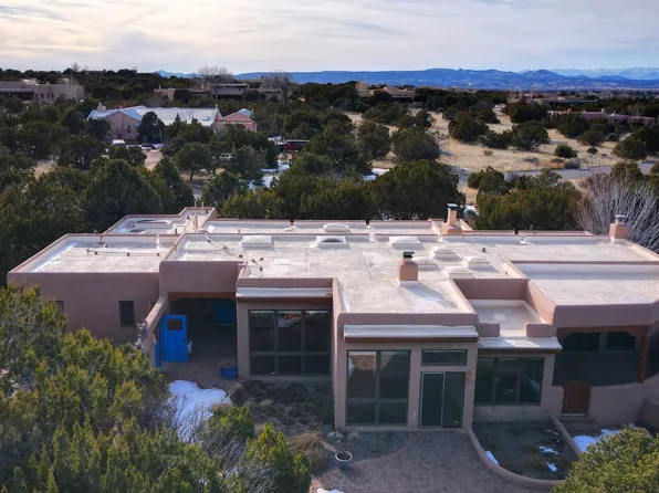 13 Blue Jay Dr, Santa Fe, NM 87506