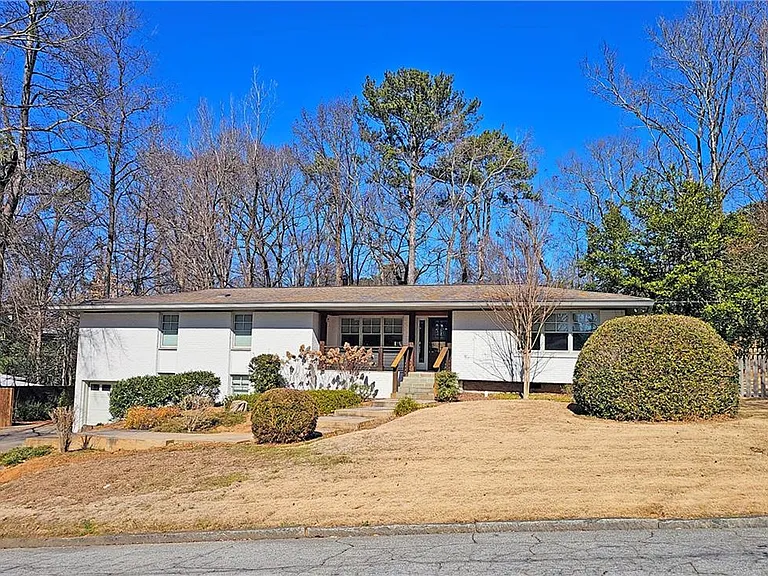 1131 Milmar Dr NW — Photo 1