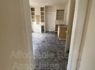 1035 S 20th St, Milwaukee, WI 53204