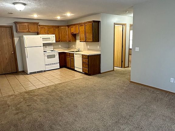5th image of 5591-5593 N Brown Ln