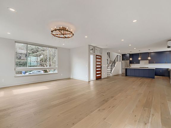 3rd image of 3234 22nd Ave W