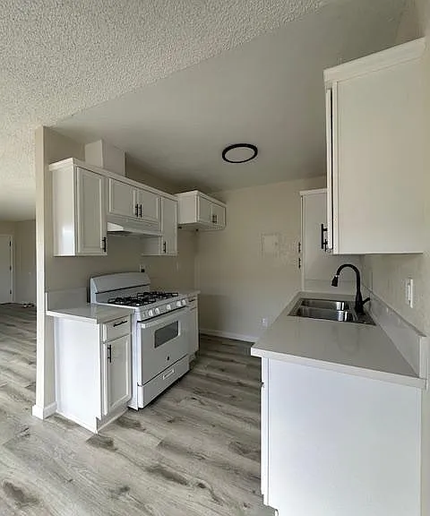 8619 Willis Ave #20 — Photo 7