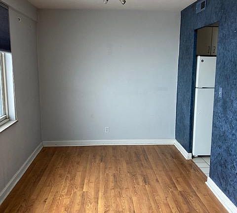 5th image of 11850 Edgewater Dr APT 813