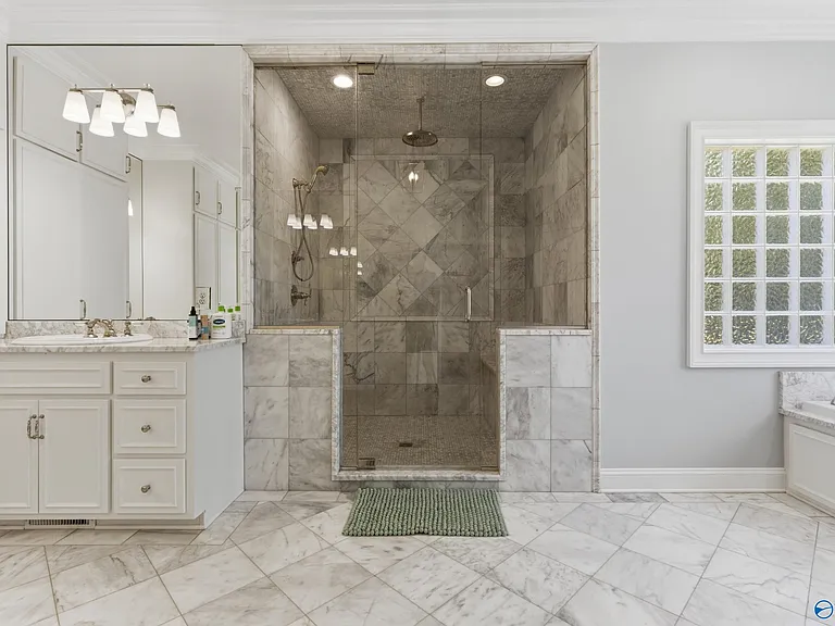2704 Hampton Cove Way SE — Photo 13