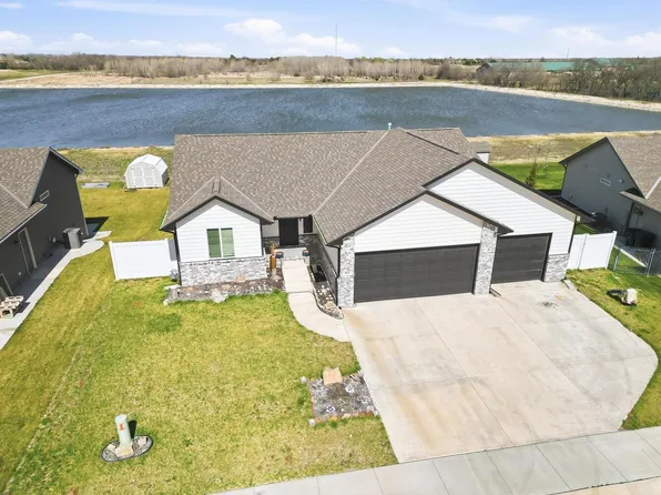 832 E Sunset St, Goddard, KS 67052