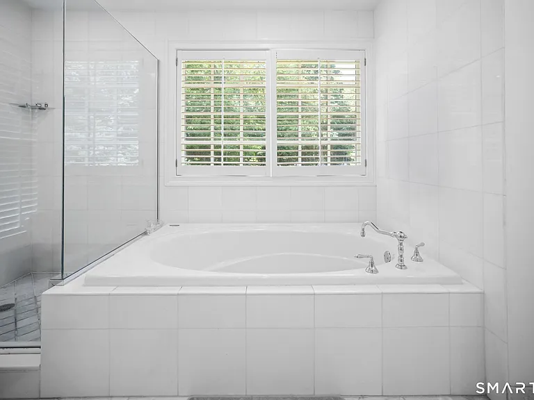 164 W Ln — Photo 22