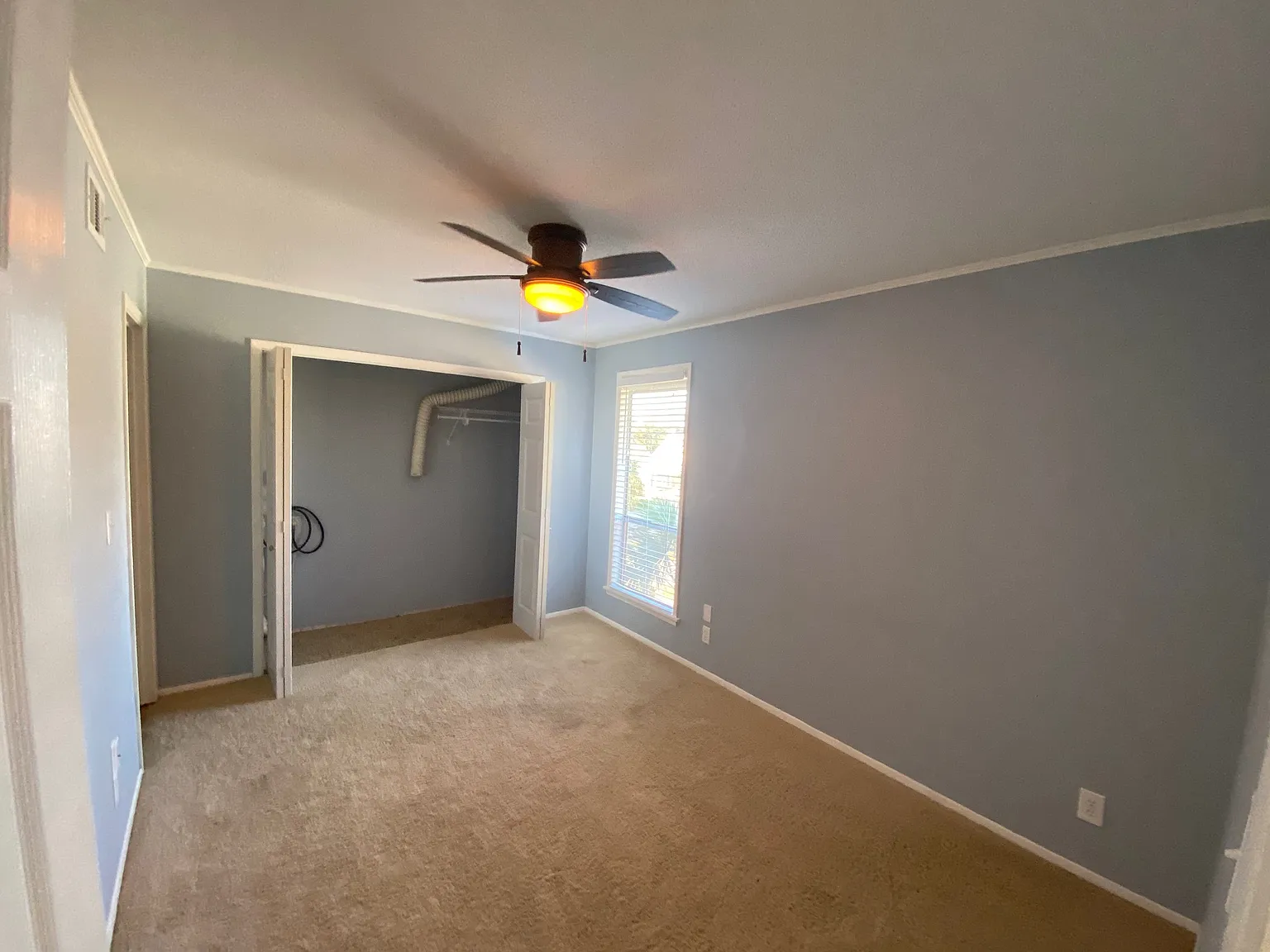 Available Mid-August! 1 Bed Condo In Daphne — Photo 4