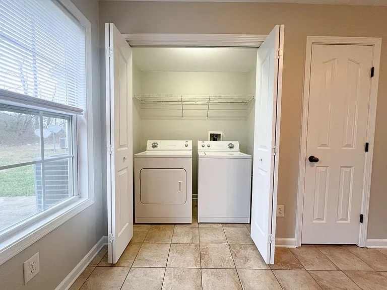 781 Cherrybark Ln — Photo 6