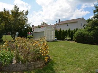 30 Reston Rd, Wayne, NJ 07470