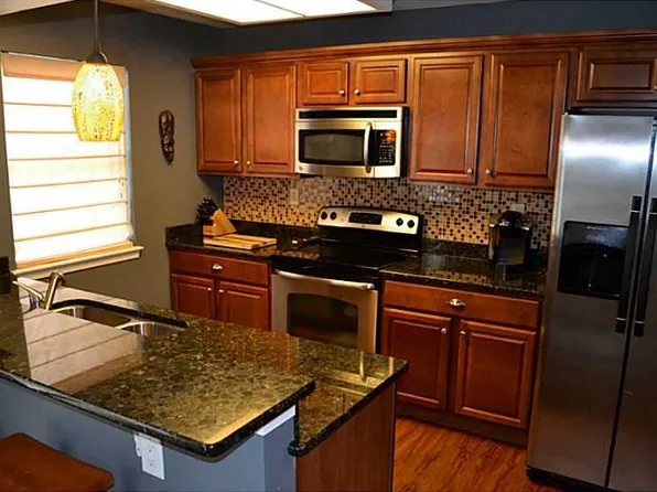 2313 Flanders Ct, Virginia Beach, VA 23454