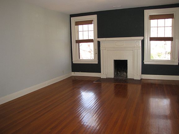 901-4 N Mangum Living